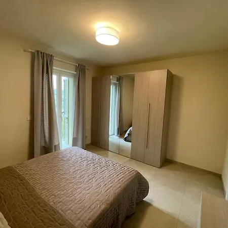 Locanda Del Bricco Pt Cisterna dʼAsti Buitenkant foto